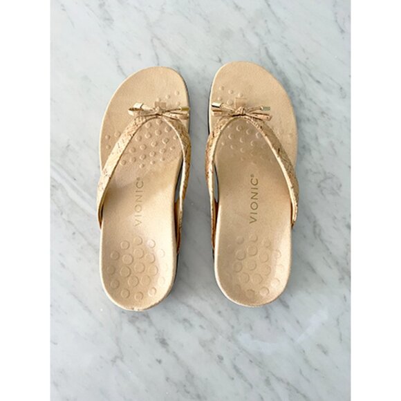 NWOT - Vionic Bella Toe Sandal - Gold Cork - Size 8 - Picture 2 of 5